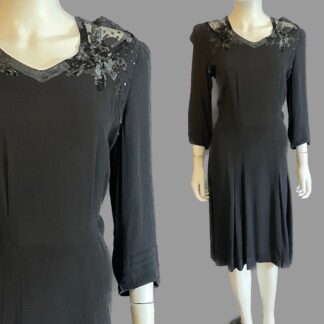 Beautiful 1940's volup dress
