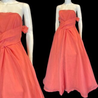 Stunning 1950's evening gown