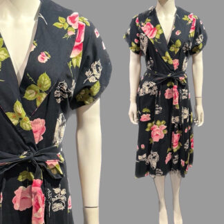 Fab early 1950's volup rose print dress