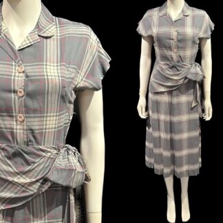 Stunning 1940's plaid dress