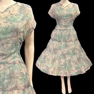 Adorable 1950's nylon dress