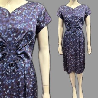 Chic late 1950's wiggle dress