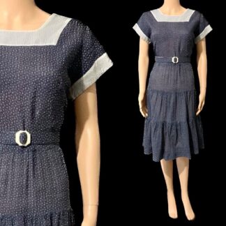 Lovely volup 1940's day dress