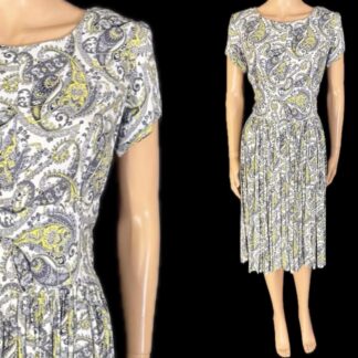 Gorgeous 1940's floppy cotton day dress