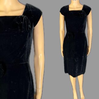 Chic 1950's velvet cocktail dress by Binnie
