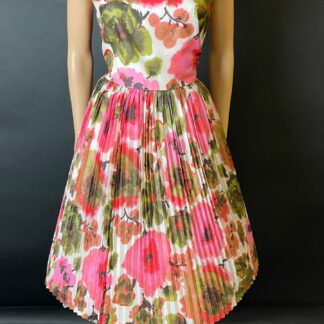 Lovely 1950s day dress