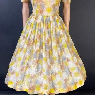 Stunning 1950s autumnal palette day dress