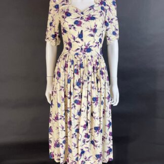 Stunning early 1940s day dress