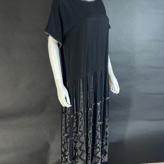 Stunning 1920's volup flapper dress